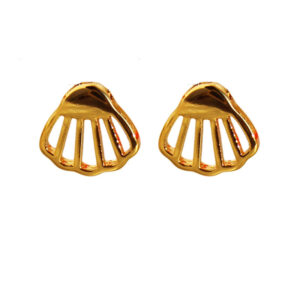 Hollow scallop earrings