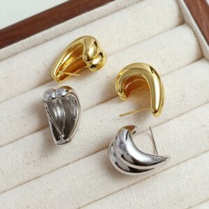 Two Line Earrings - Image 3
