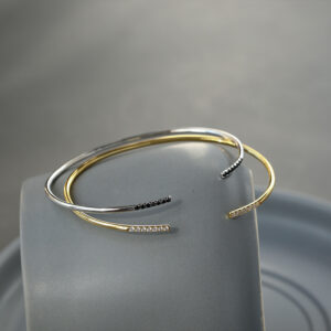 Open zircon bracelet