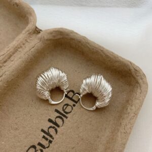 Twisted Texture Huggie - Image 3