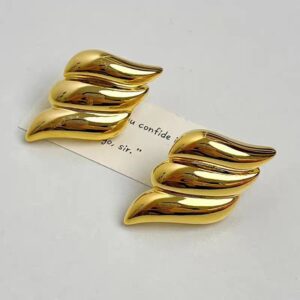 Metal wind geometry triple wing earrings