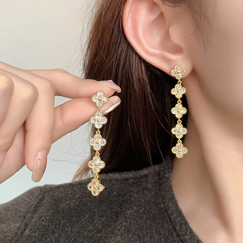 Lucky Leaf Long Earrings